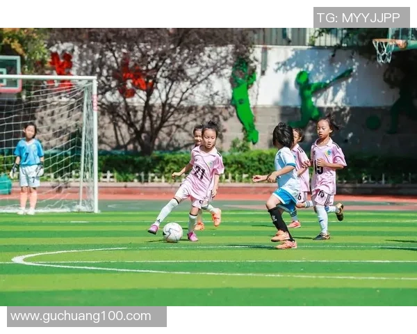 《燃情绿茵场 八号球星超神时刻震撼回顾 激战瞬间无法忘怀》