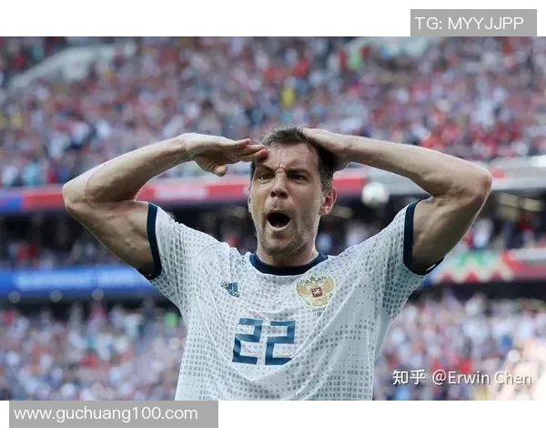 球星脚踩足球,激发全场热血,瞬间引爆比赛激情的精彩瞬间 球星脚踩足球,激发全场热血,瞬间引爆比赛激情的精彩瞬间