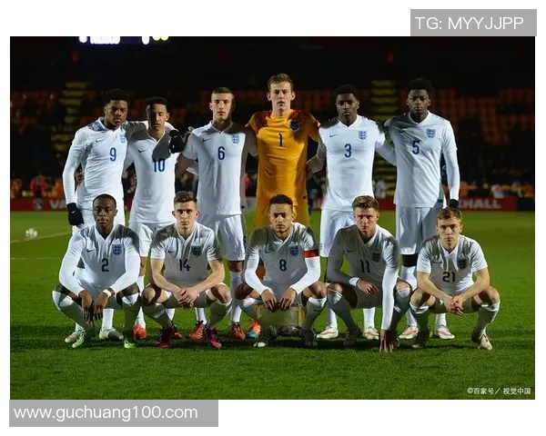 全球足球巨星精彩瞬间:球场上的激情与梦想展现 全球足球巨星精彩瞬间:球场上的激情与梦想展现