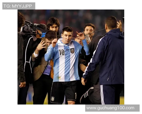 足坛巨星纷纷告别绿茵场回顾辉煌职业生涯瞬间 足坛巨星纷纷告别绿茵场回顾辉煌职业生涯瞬间